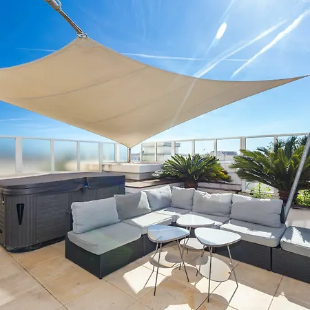 Bristol Penthouse Apartment